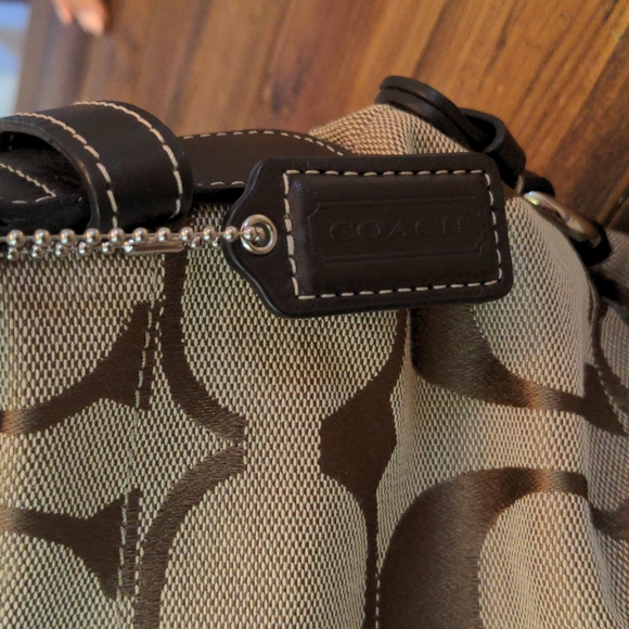 Coach Bag - Picture 3 of 4